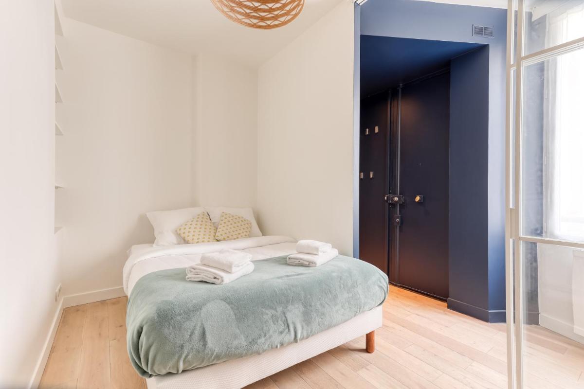 Gorgeous 2 Bdrs Flat in a Prime Location - Opera - Housity