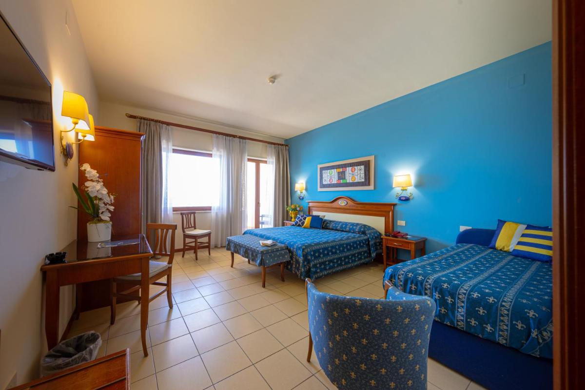 Hotel Riva Del Sole - Housity