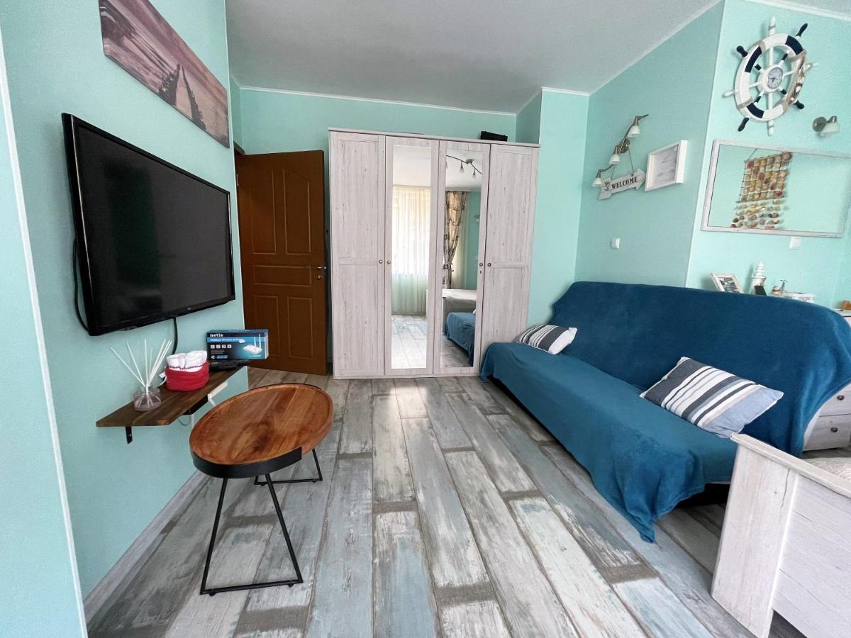 Bright 1BD Apartment with Nice Terrace - Housity