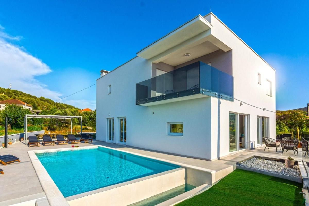 Beautiful Villa Tala - Housity