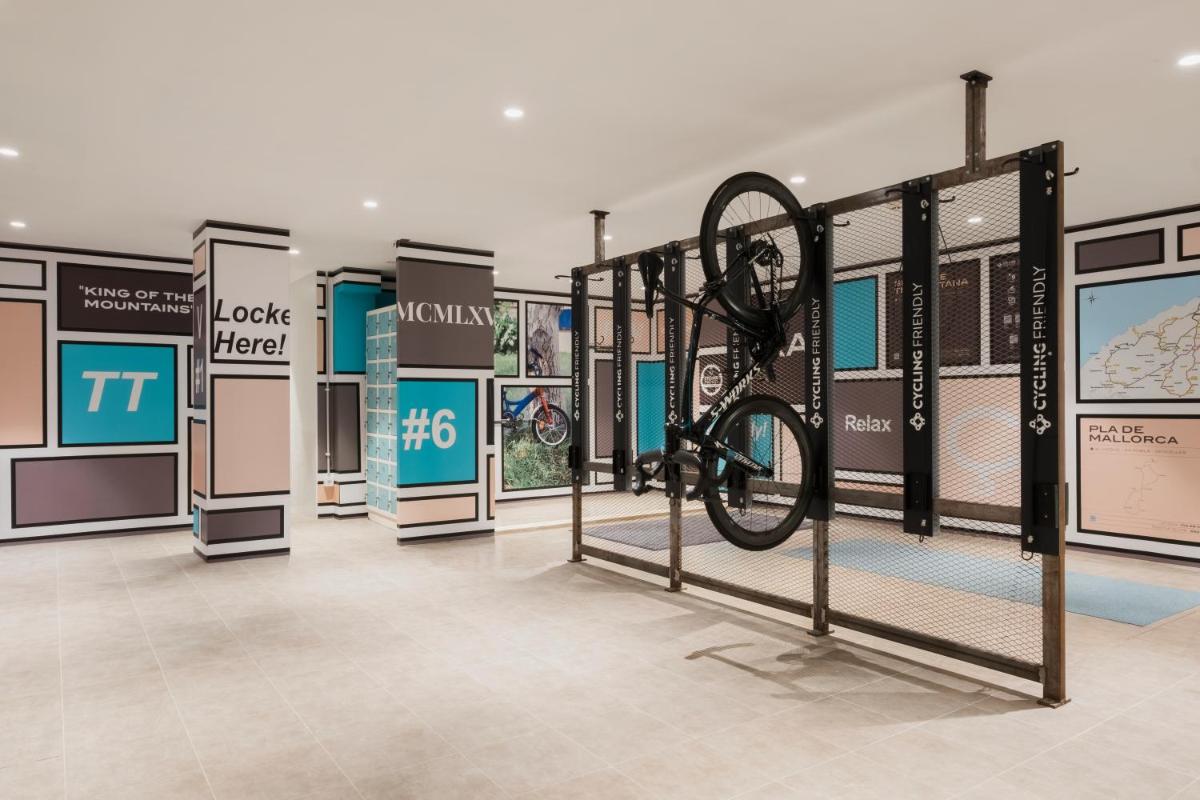 Montar en bicicleta en El Vicenç de la Mar - Adults Only - Over 12 o alrededores