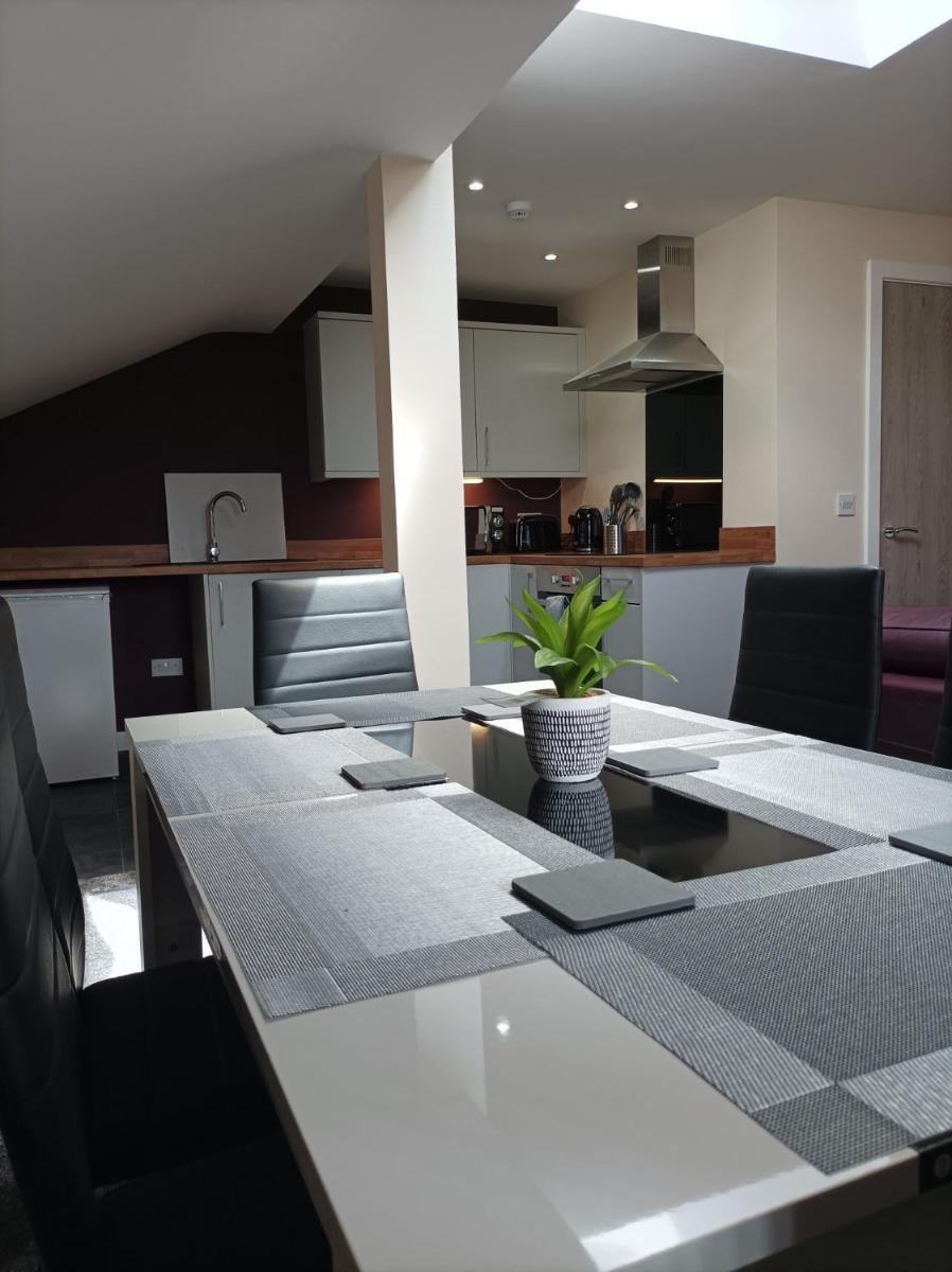 Rose James Apartments - Housity