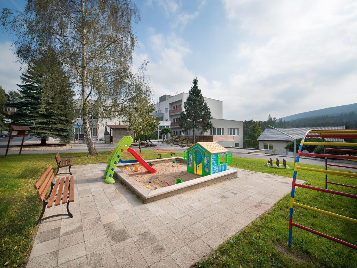 Suitetrails - EA Hotel Kraskov
