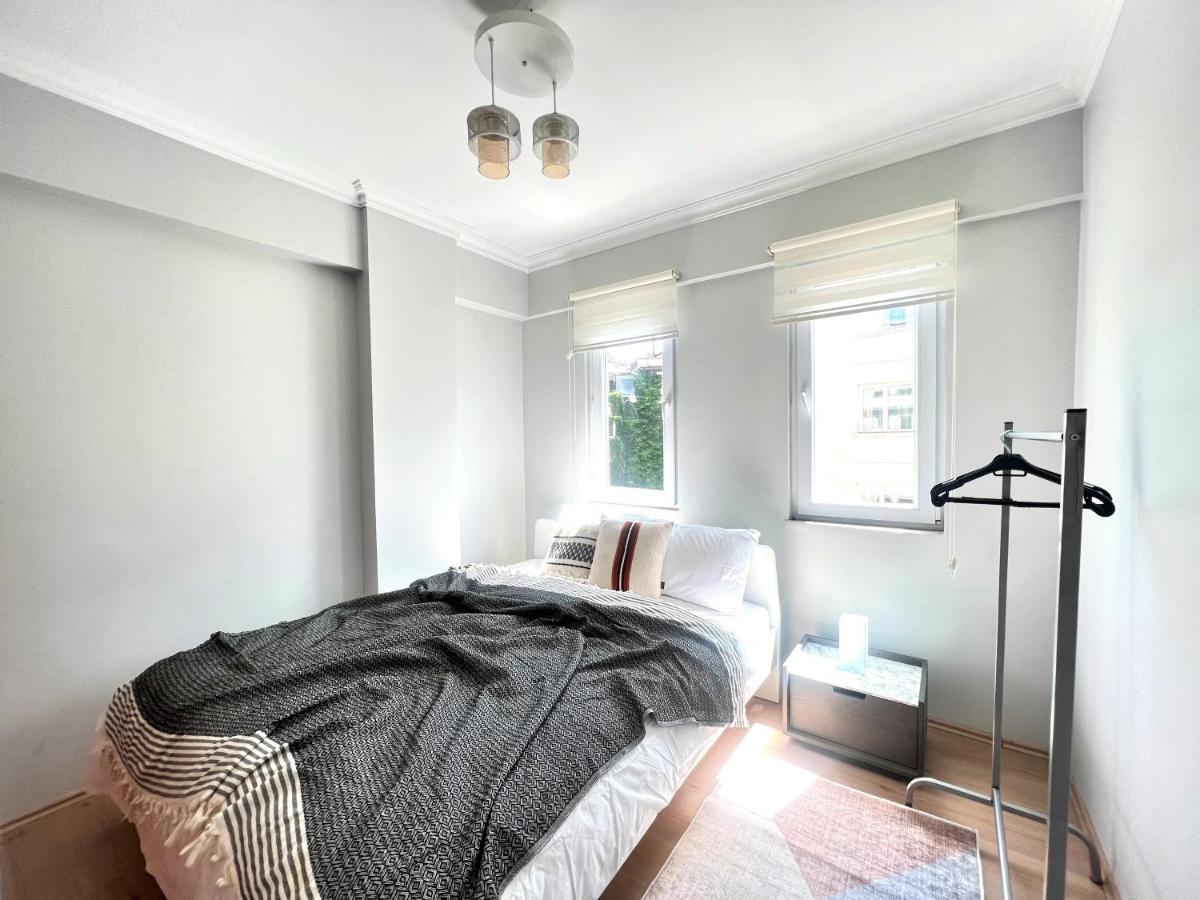 WONDER HOMES- Cozy Flat, 2BR, Terrace, Cihangir - Housity
