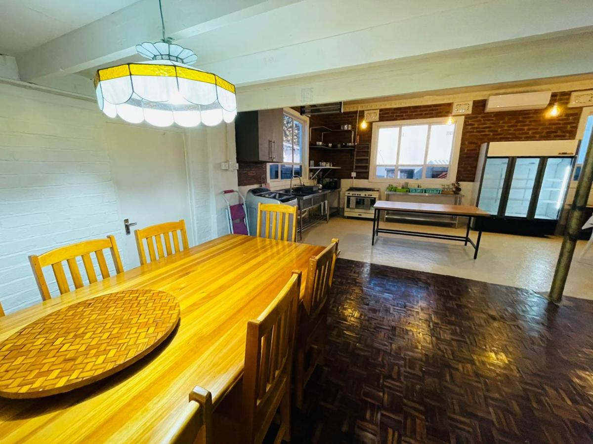 Zachariah's Vacation Home - Housity