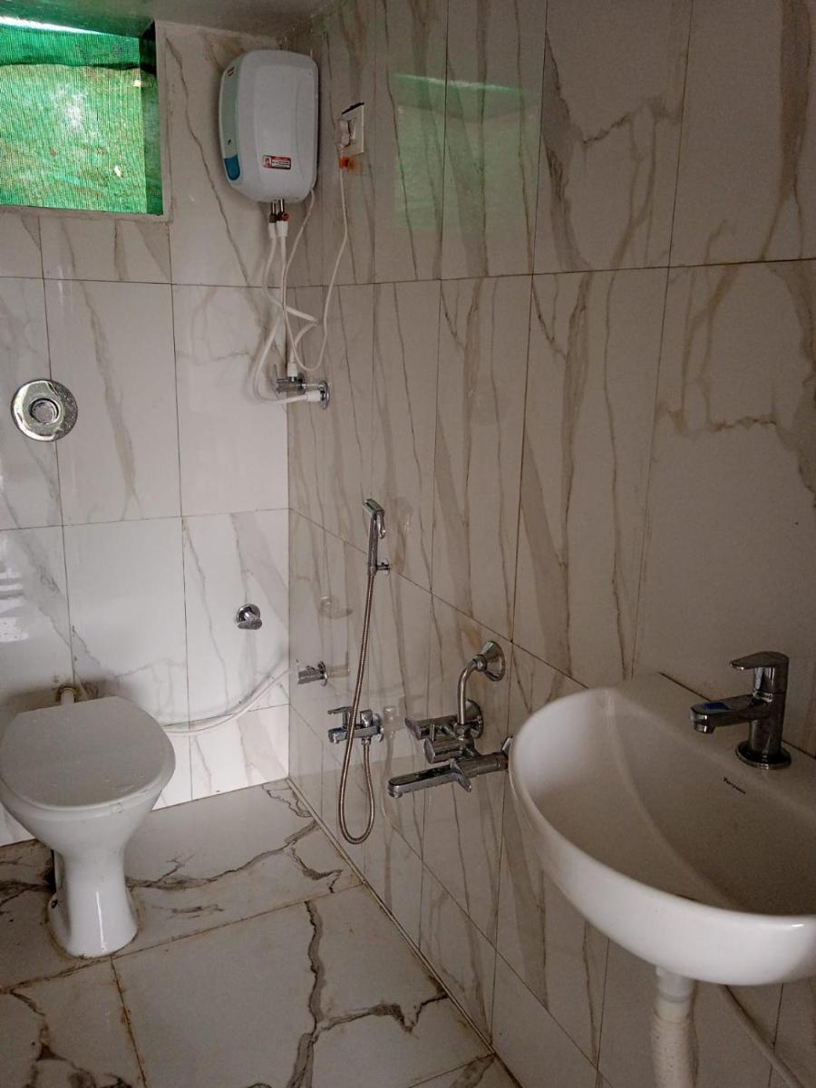 Jandyal Farm House - Housity