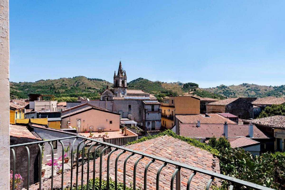 Gli Iris Apartments by Wonderful Italy - Housity