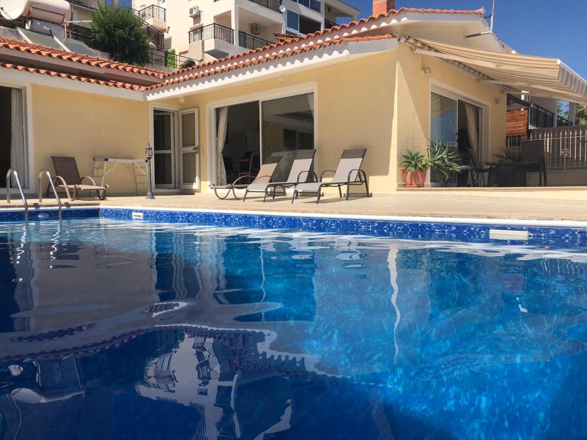 Peyia Palm Villa - Housity