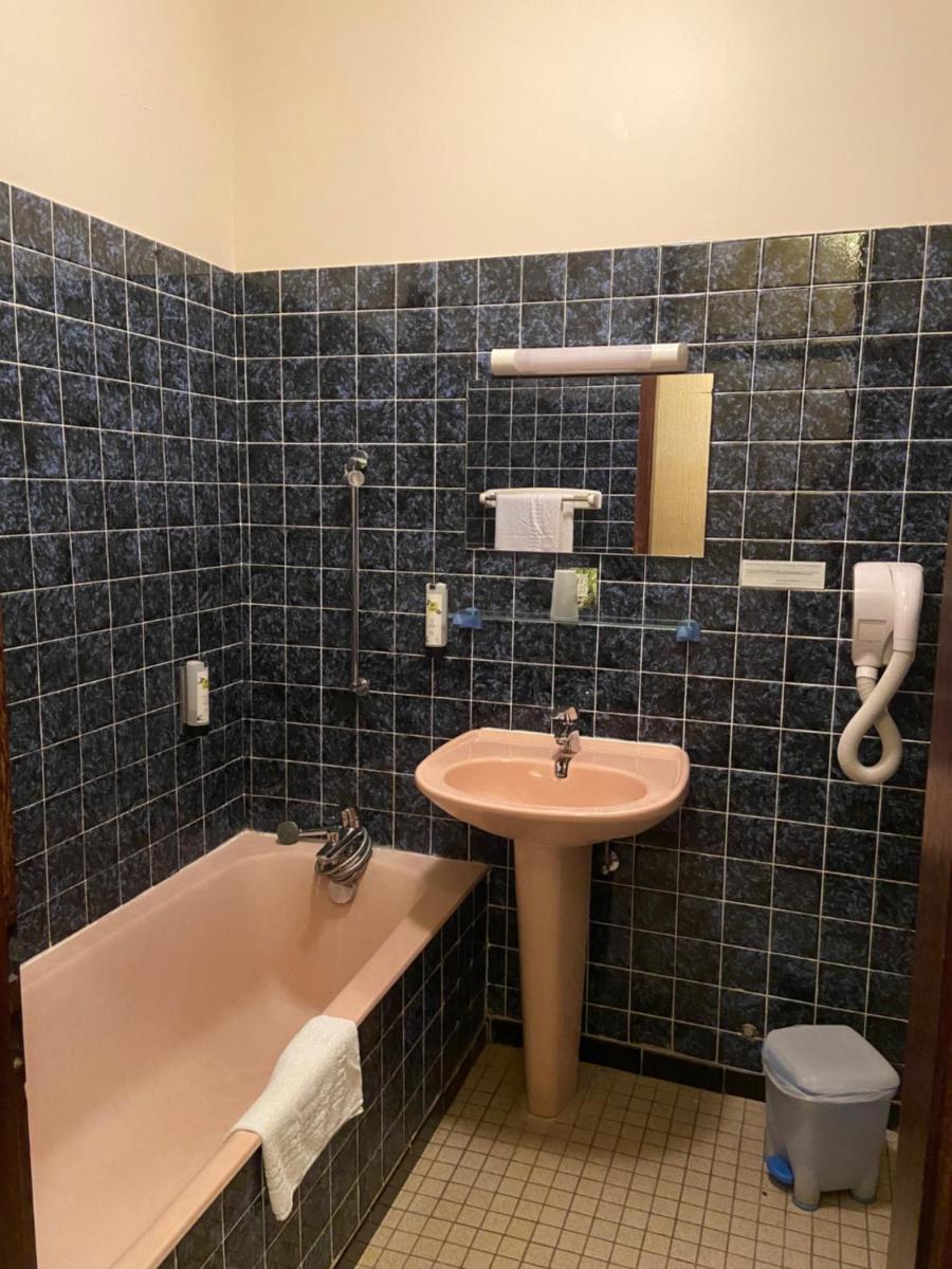 Logis L'Auberge du Gros - Housity