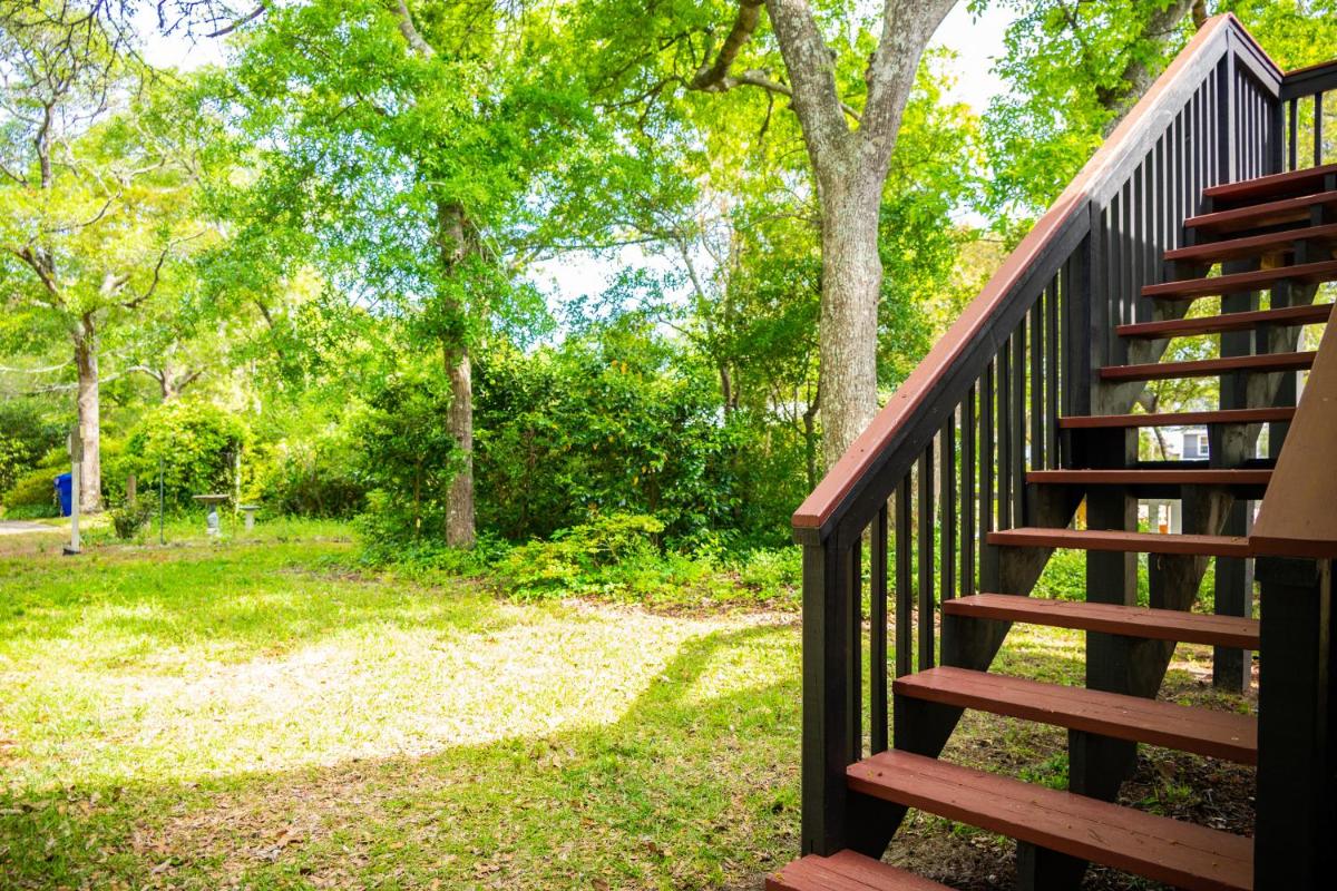 Hope Sand Dreams by Oak Island Accommodations - Housity