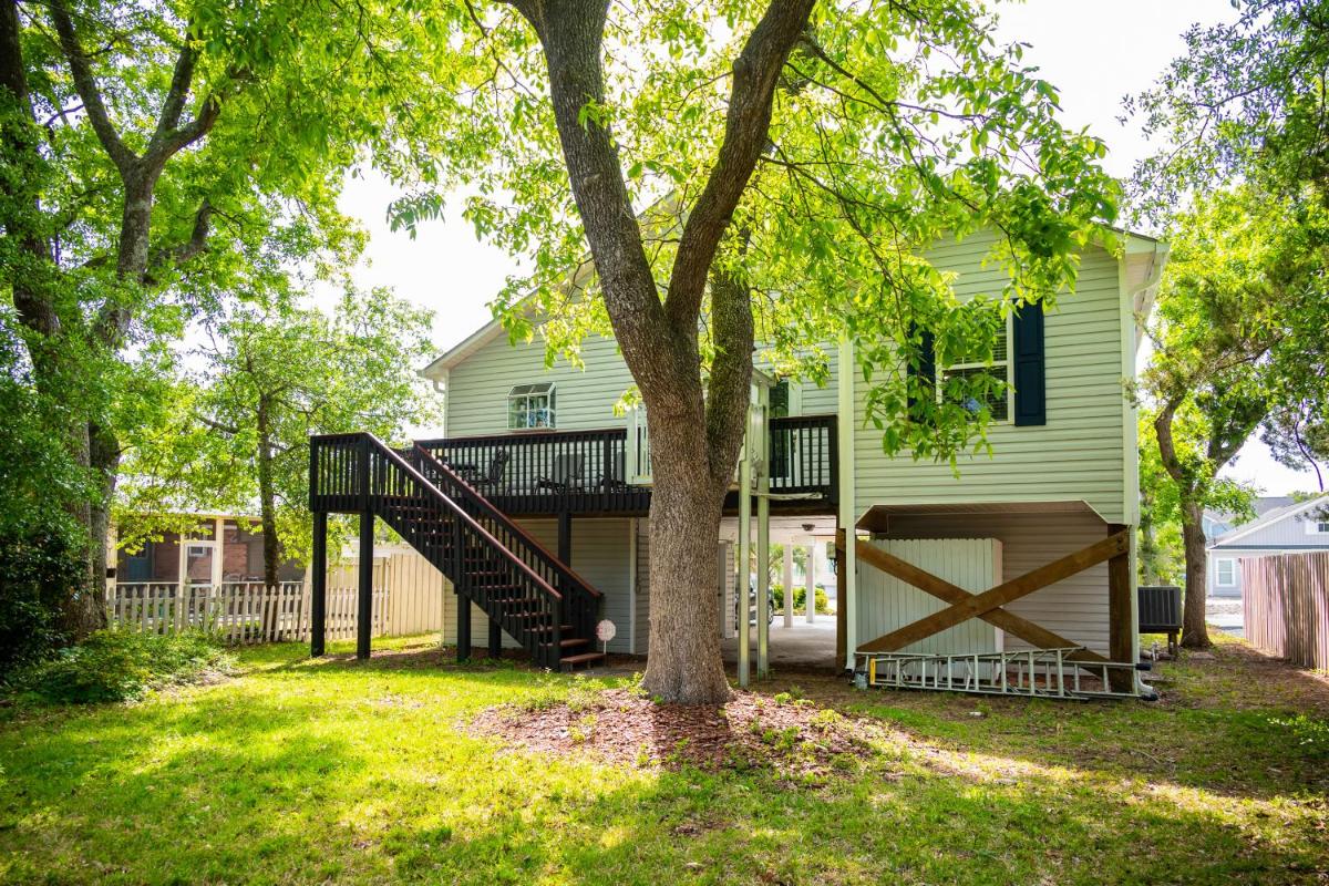 Hope Sand Dreams by Oak Island Accommodations - Housity