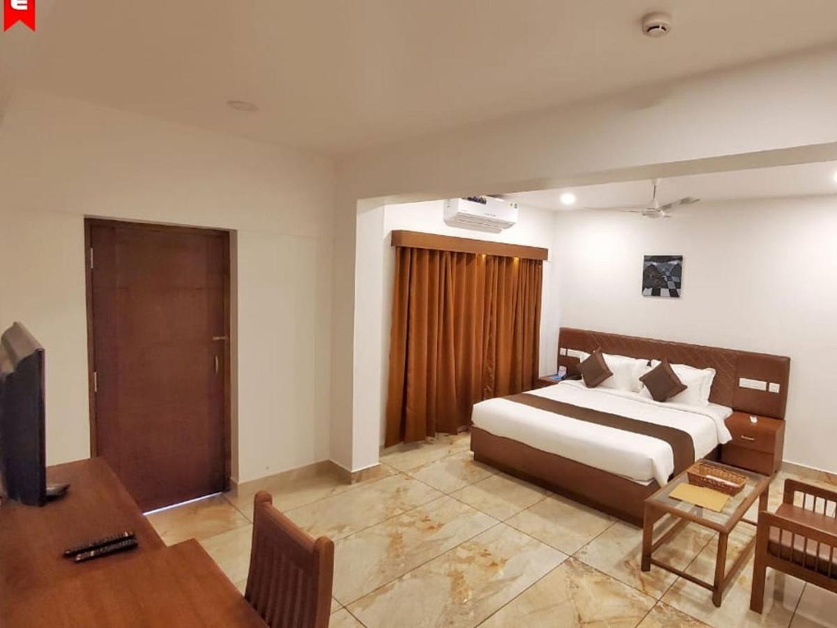 Hotel Vani - Housity