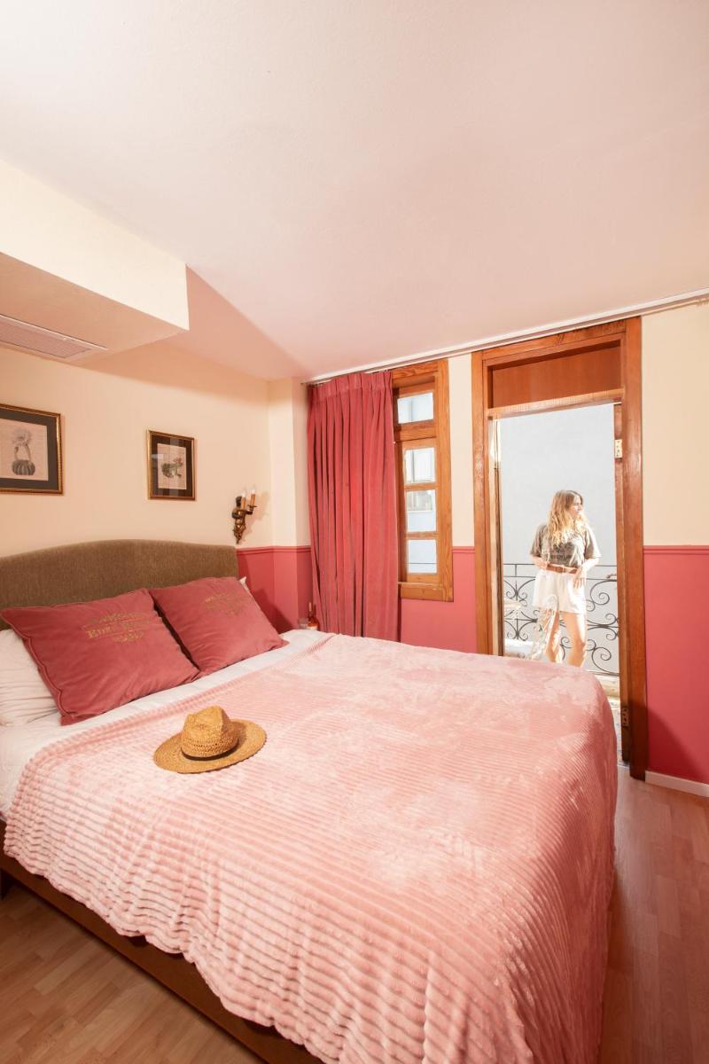 The Elliot - Adults only - Housity
