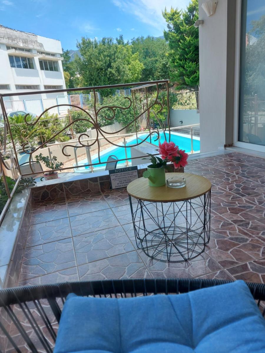 Violet Studio με πισίνα - Housity