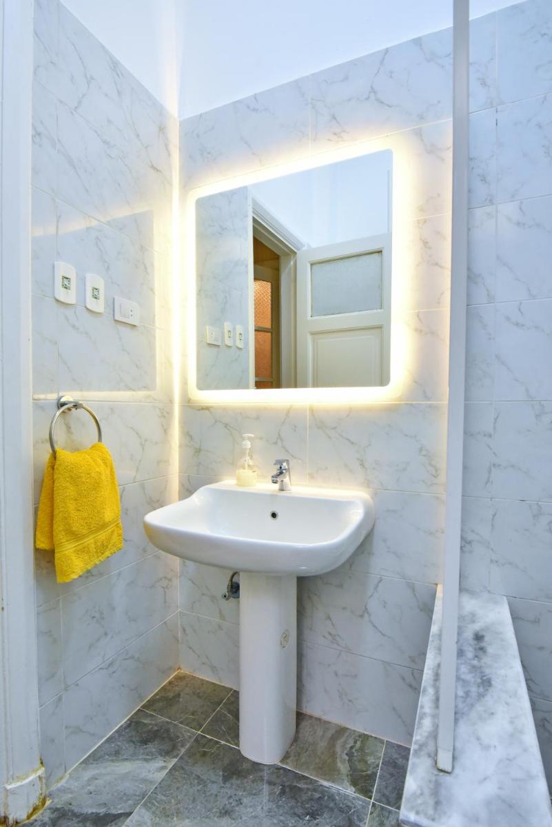 The Place 3 charming downtown apartment - Housity