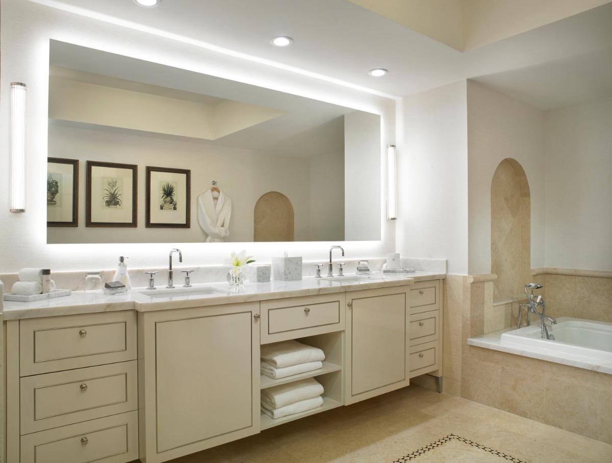 Acqualina Resort and Residences - Housity