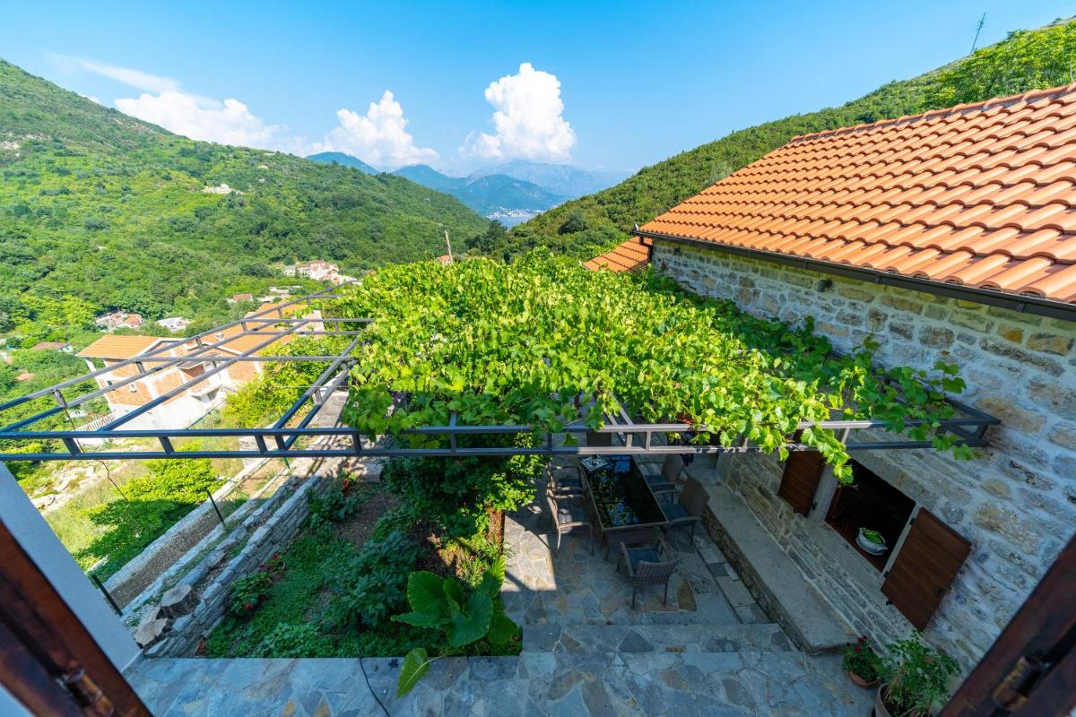 Vala Home 212 - Stone House with heated pool and sea view - Housity
