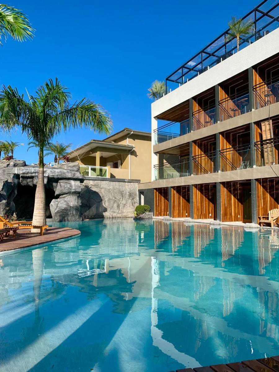 Mandala Beach Hotel - Housity