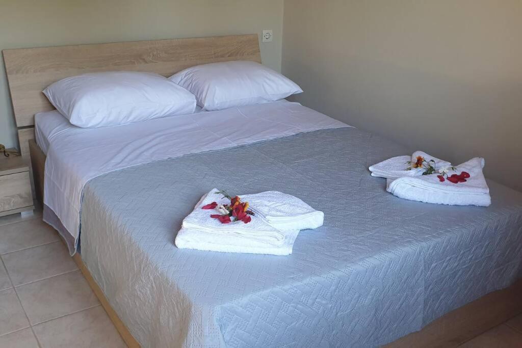 Martha's Home in Fourni Village Crete - Housity