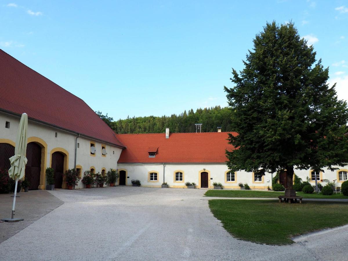 Schloss Ehrenfels - Housity