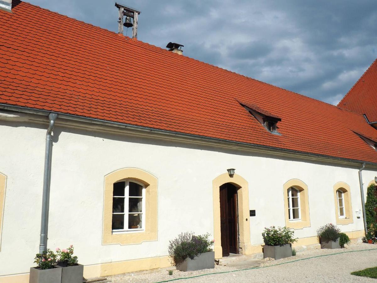 Schloss Ehrenfels - Housity