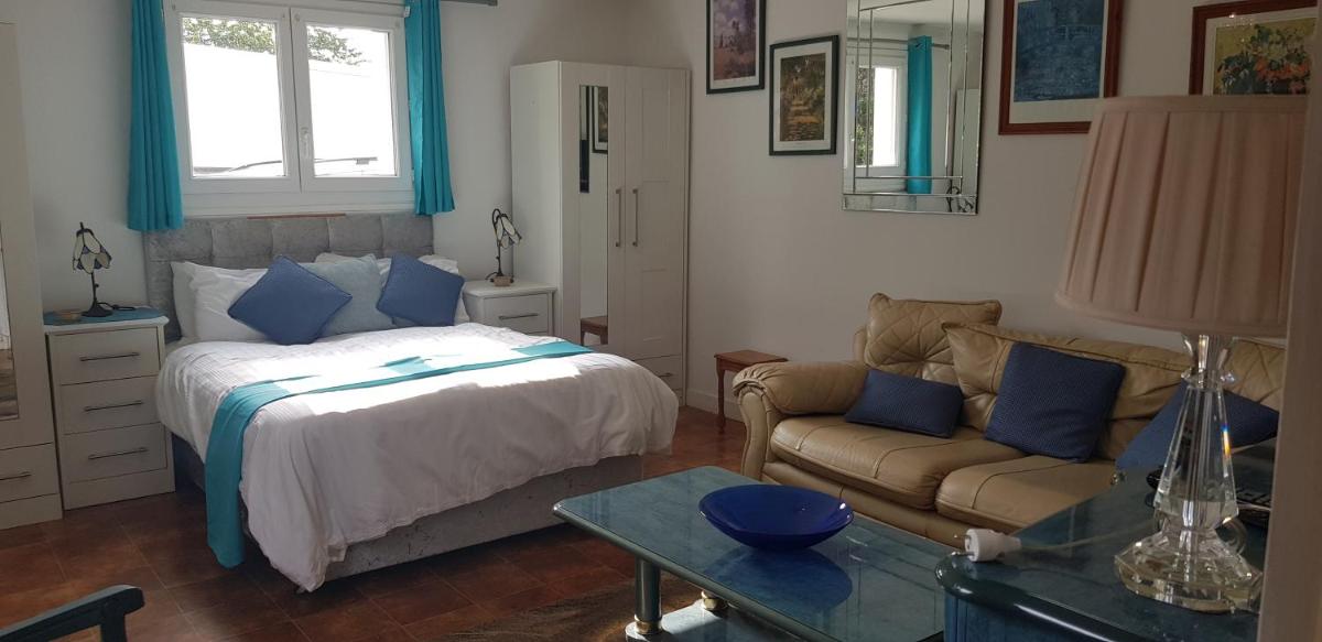 Renard Retreat - Housity