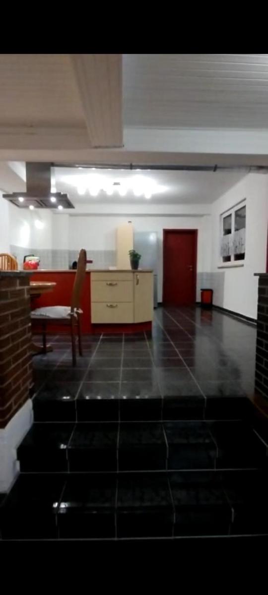 Ferien-in-ruhiger-Strasse-in-Stadtteil-von-Giessen - Housity
