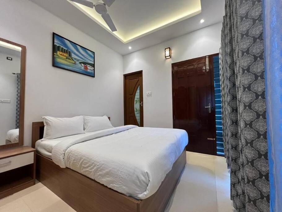 Enjoy your vacation with Castle Stays - Housity