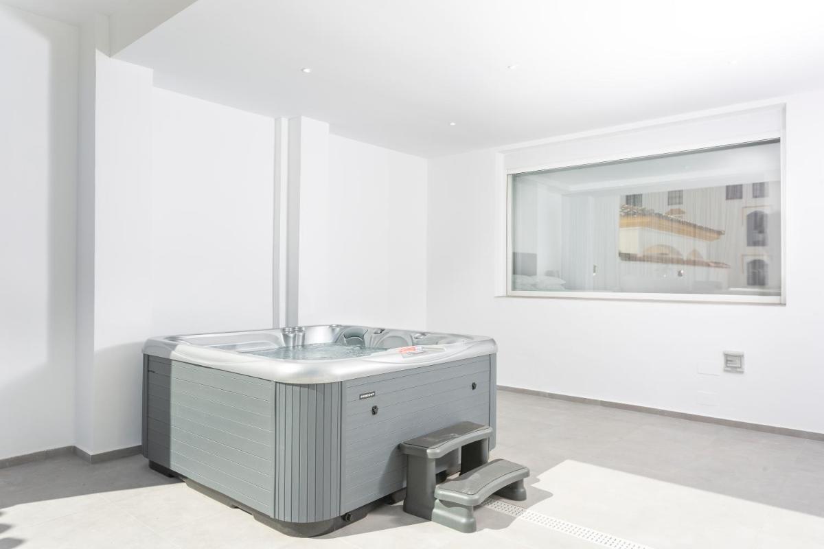 Suitetrails - B51 Executive Flats Marbella