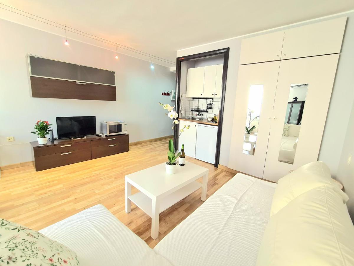 AA Guest - El Mono de Torre del Mar Eco Apartment - Housity