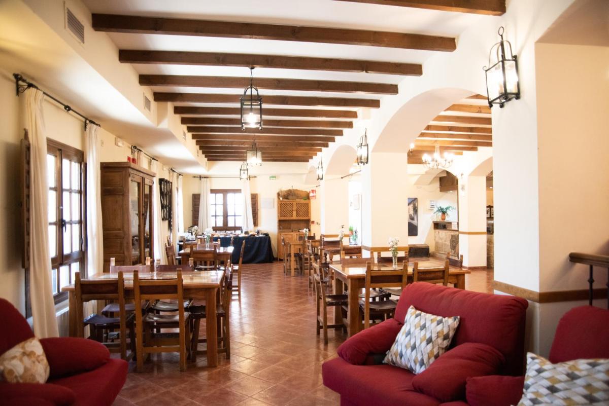 Posada de Zorita de los Canes - Housity