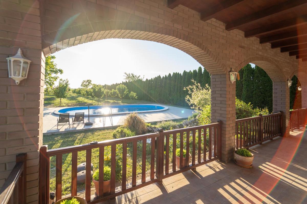 Pool house - Housity