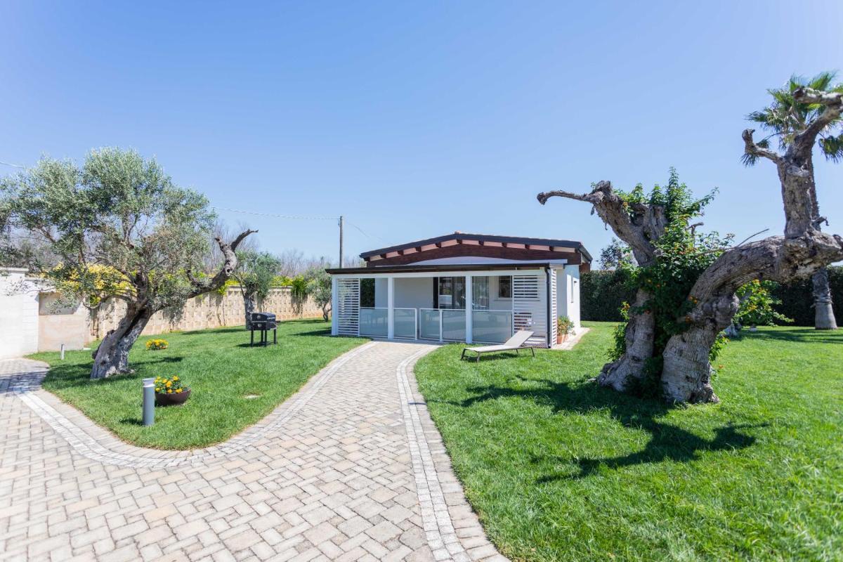 Green House in Villa con Piscina - Housity