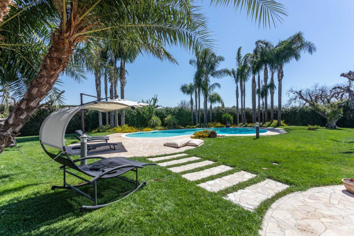 Green House in Villa con Piscina - Housity