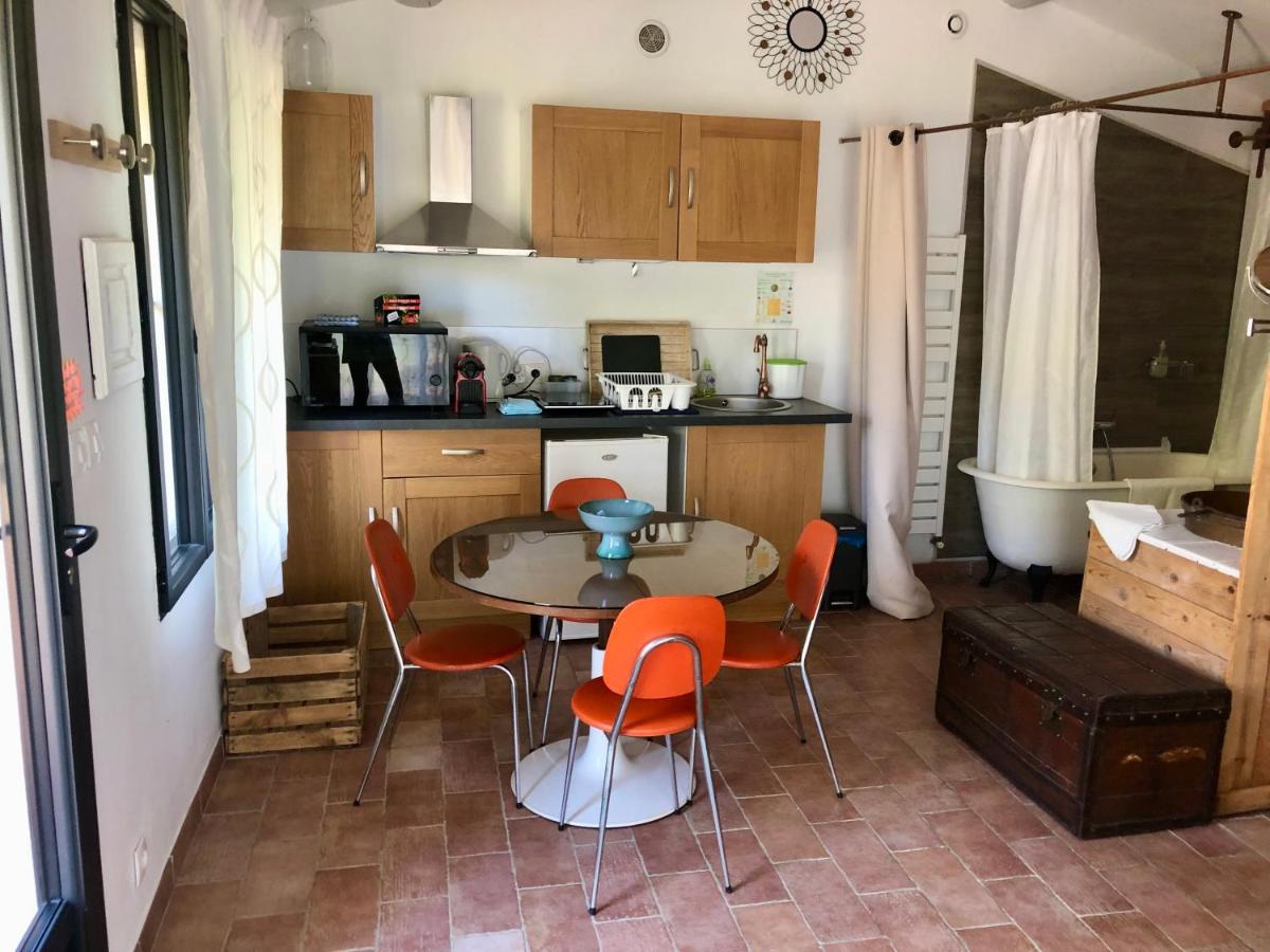 Les Volets Bleus Provence - Housity