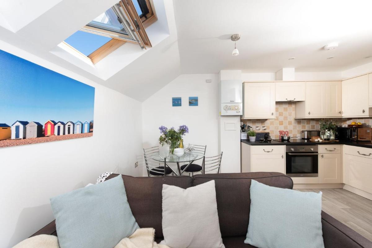 7 Trevose House, St Ives - Housity