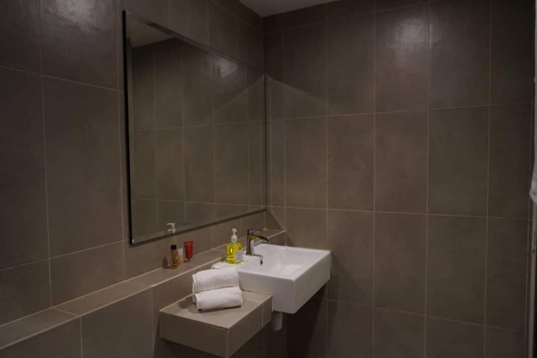 Timurbay Seafront Residence [Swan Suite] - Hizvo