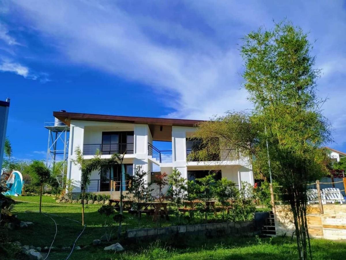 The Boathouse at Calatagan - Housity