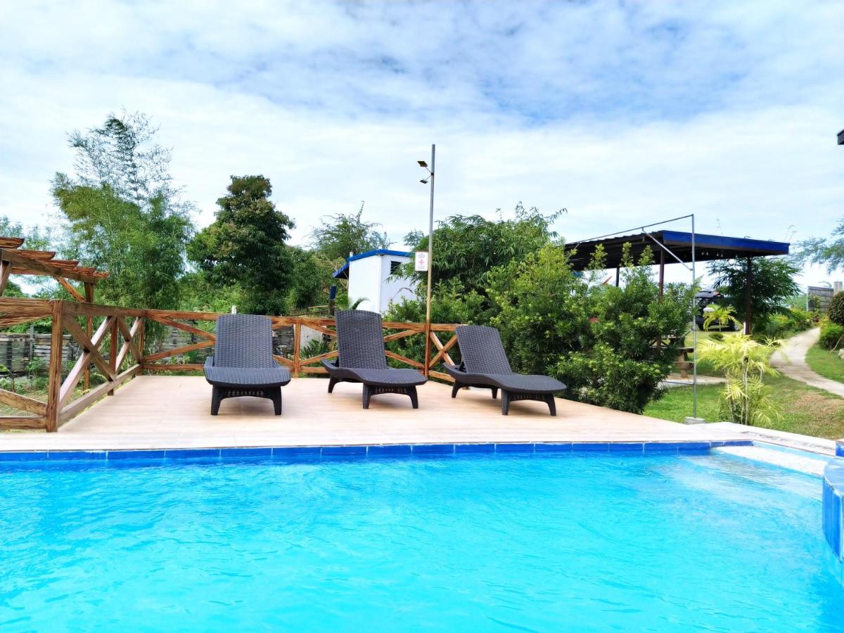 The Boathouse at Calatagan - Housity