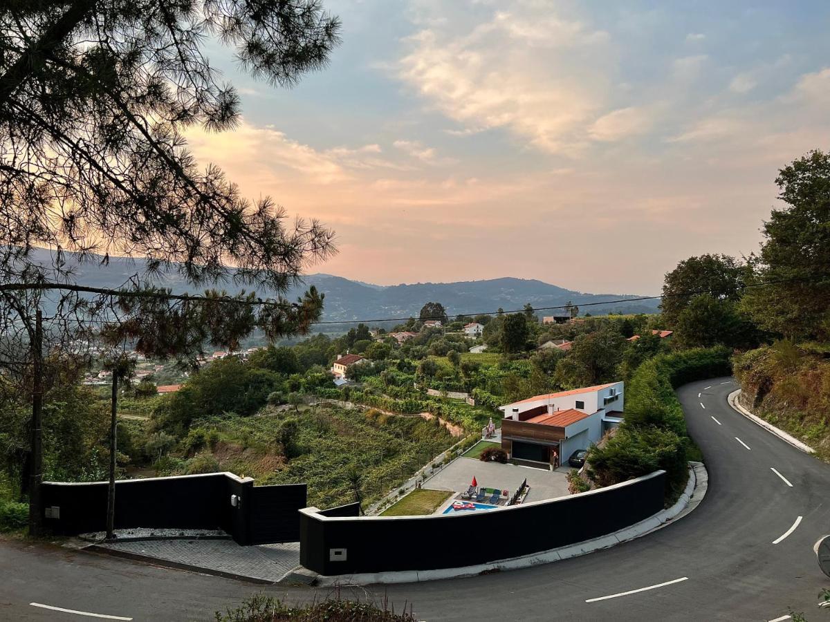 Land'Him House - Housity