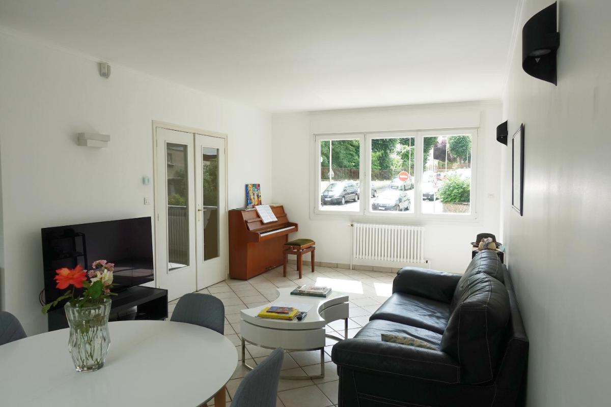 Maison avec jardin, au centre de Nancy, à 2 pas de la Fac de lettres - Housity