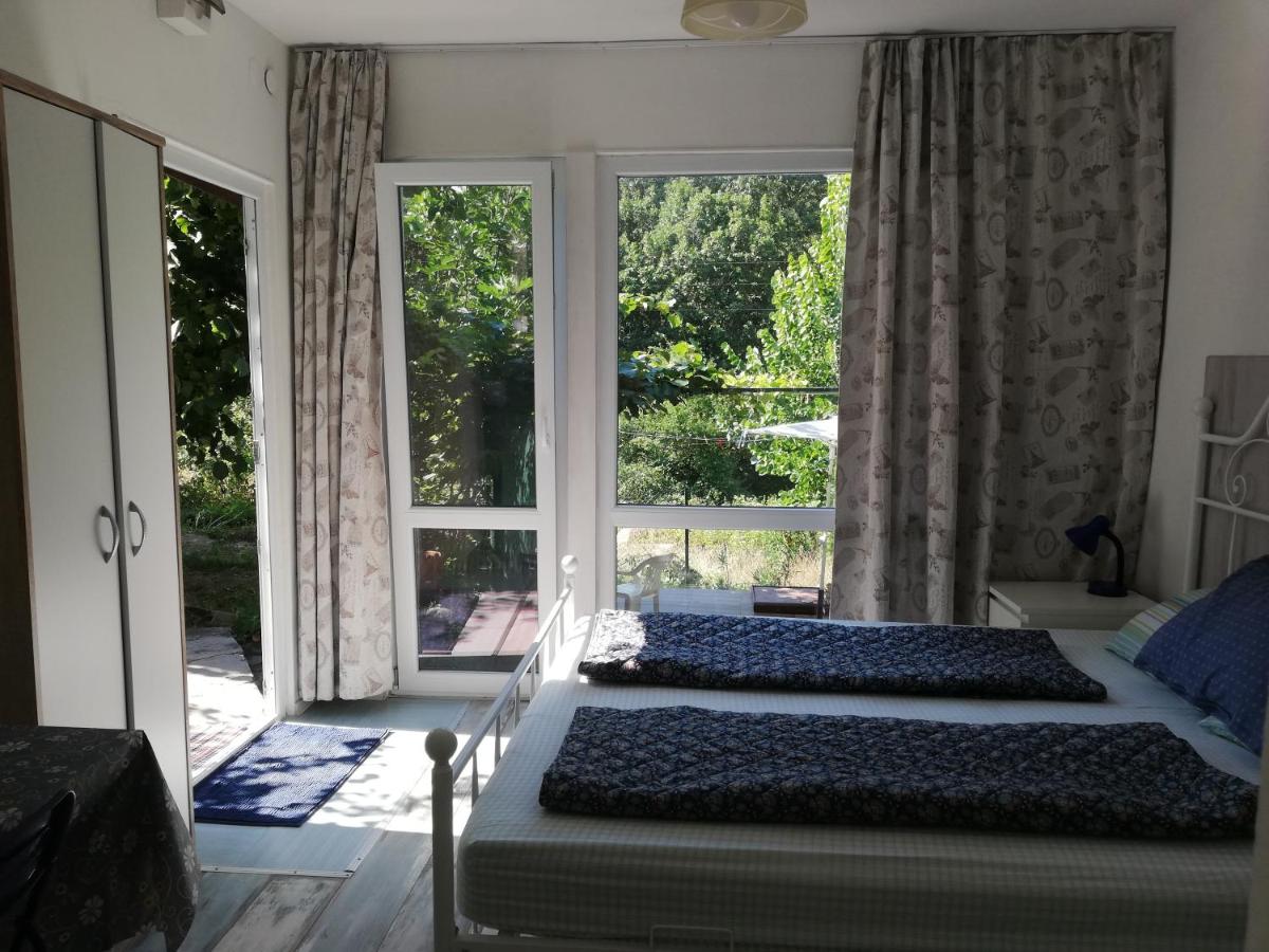 Blue summer villa - Housity