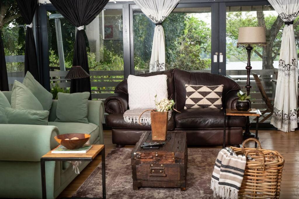 HomeSweetHome Farm Cottage - Housity