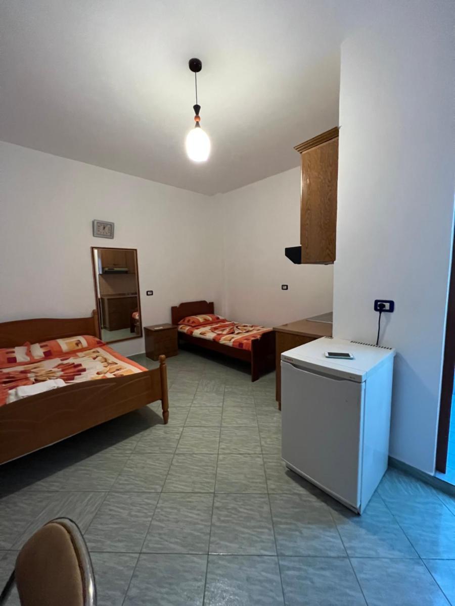 Vasili Guest House - Housity