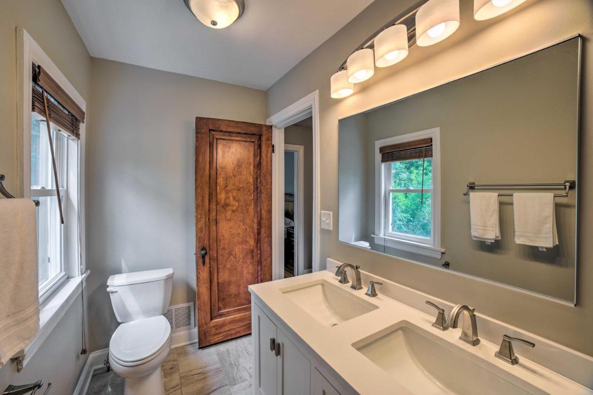 Pet-Friendly Lake Getaway 1 Block to Beach! - Housity
