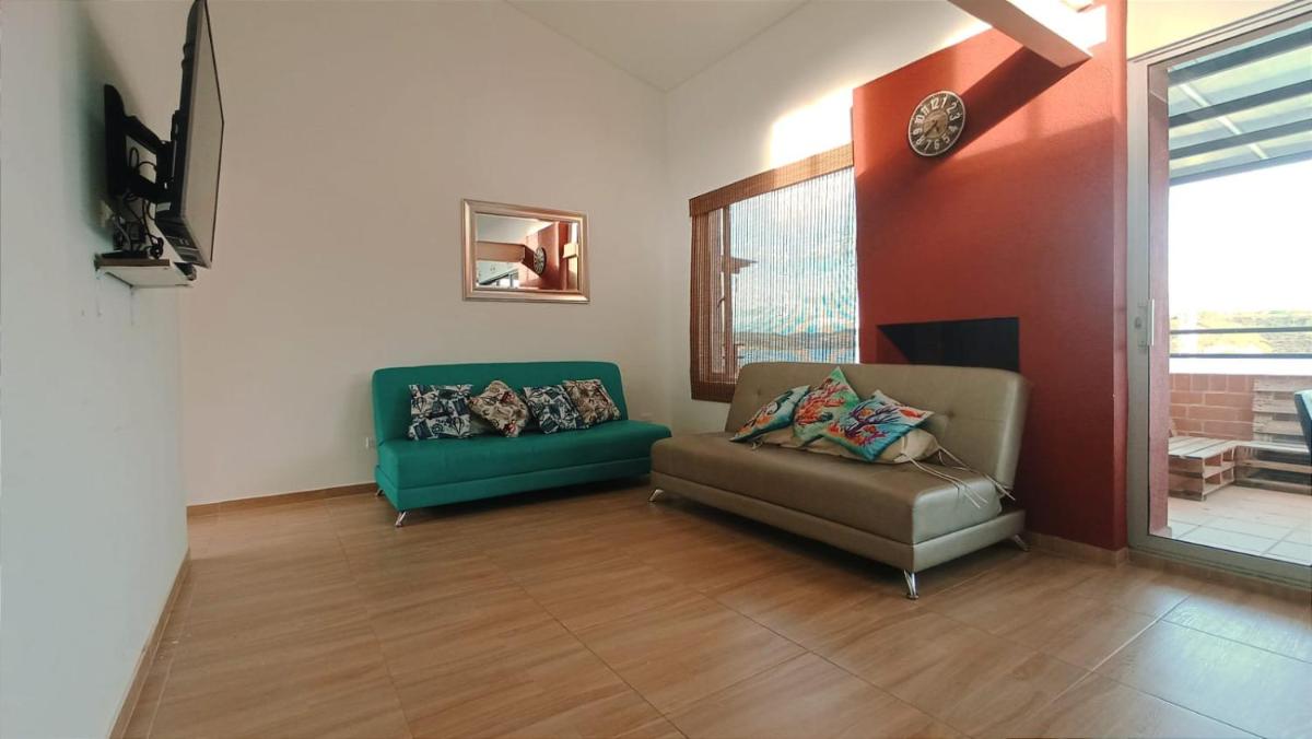 Villa Campestre Majagua - Lago Calima - Darien - Housity