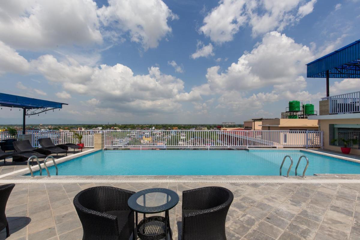 Mourya Hotel - Housity