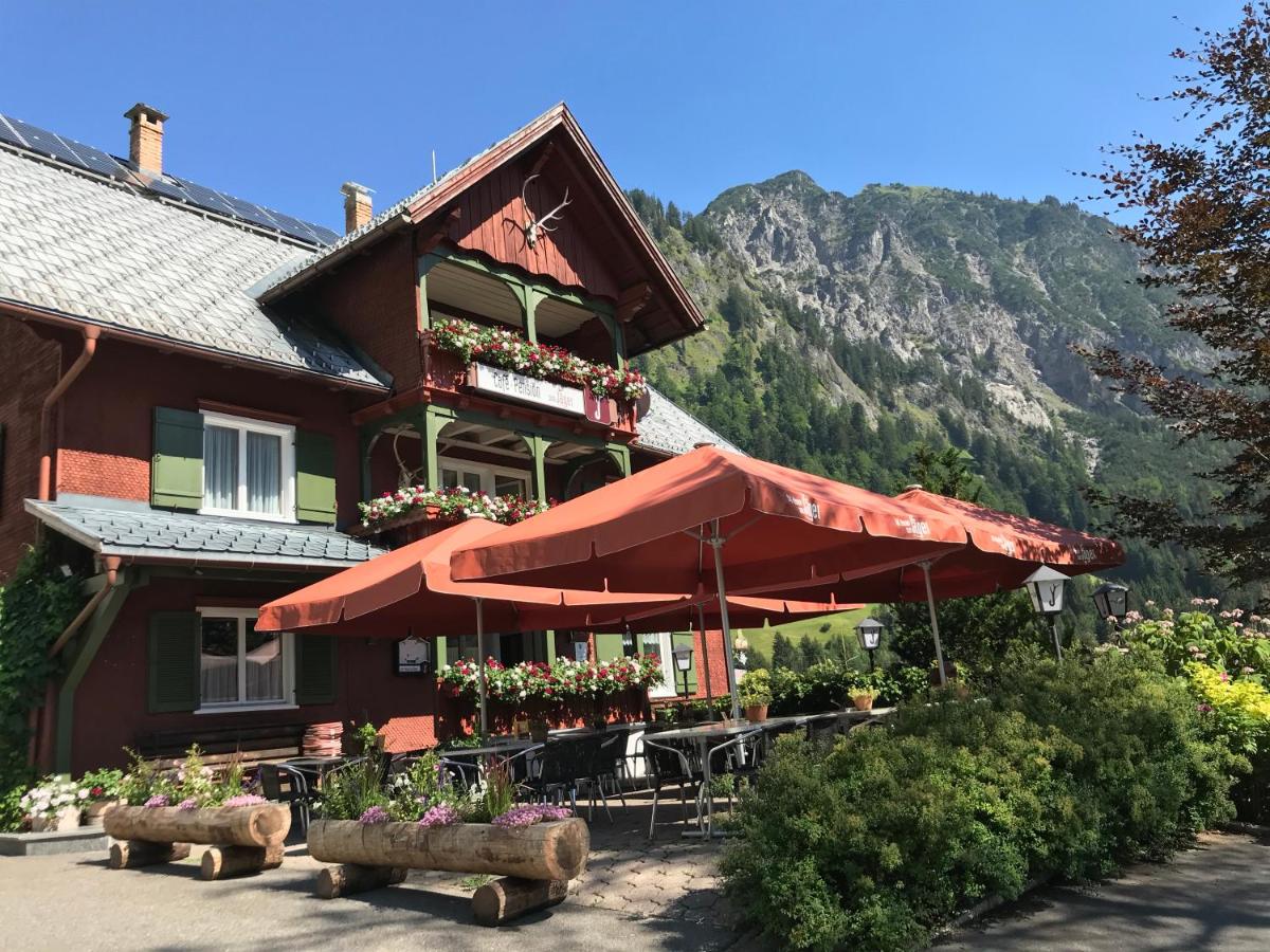 Café Pension zum Jäger - Housity