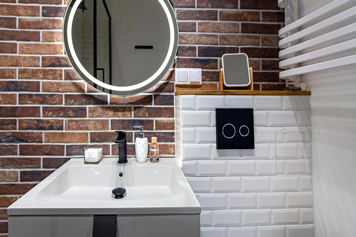 Hillside7 Micro-Loft - Housity