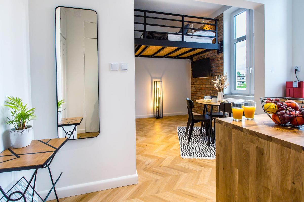 Hillside7 Micro-Loft - Housity